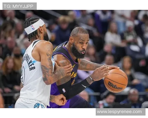 勒布朗詹姆斯以传奇之姿续写篮球荣耀开启全新王者篇章 勒布朗詹姆斯以传奇之姿续写篮球荣耀开启全新王者篇章