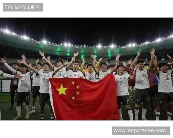 国足新星闪耀世界杯预选赛助球队逆转获胜点燃全国球迷激情