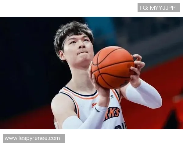 王哲林领衔中国篮球崛起之路 展现新时代篮球巨星风采