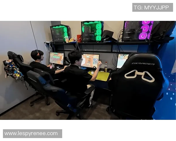 电竞赛事激战正酣顶尖选手争锋全程高能对决引爆观众热情和现场氛围