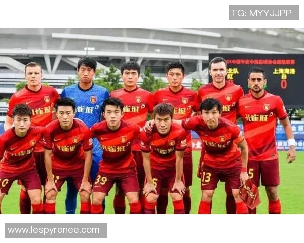 南京同曦迎战广东宏远期待精彩对决两队实力对比引发球迷热议 南京同曦迎战广东宏远期待精彩对决两队实力对比引发球迷热议